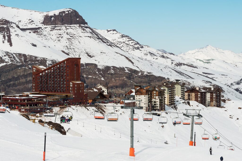 Férias no Chile: estação de esqui tem atividades especiais • Turismo